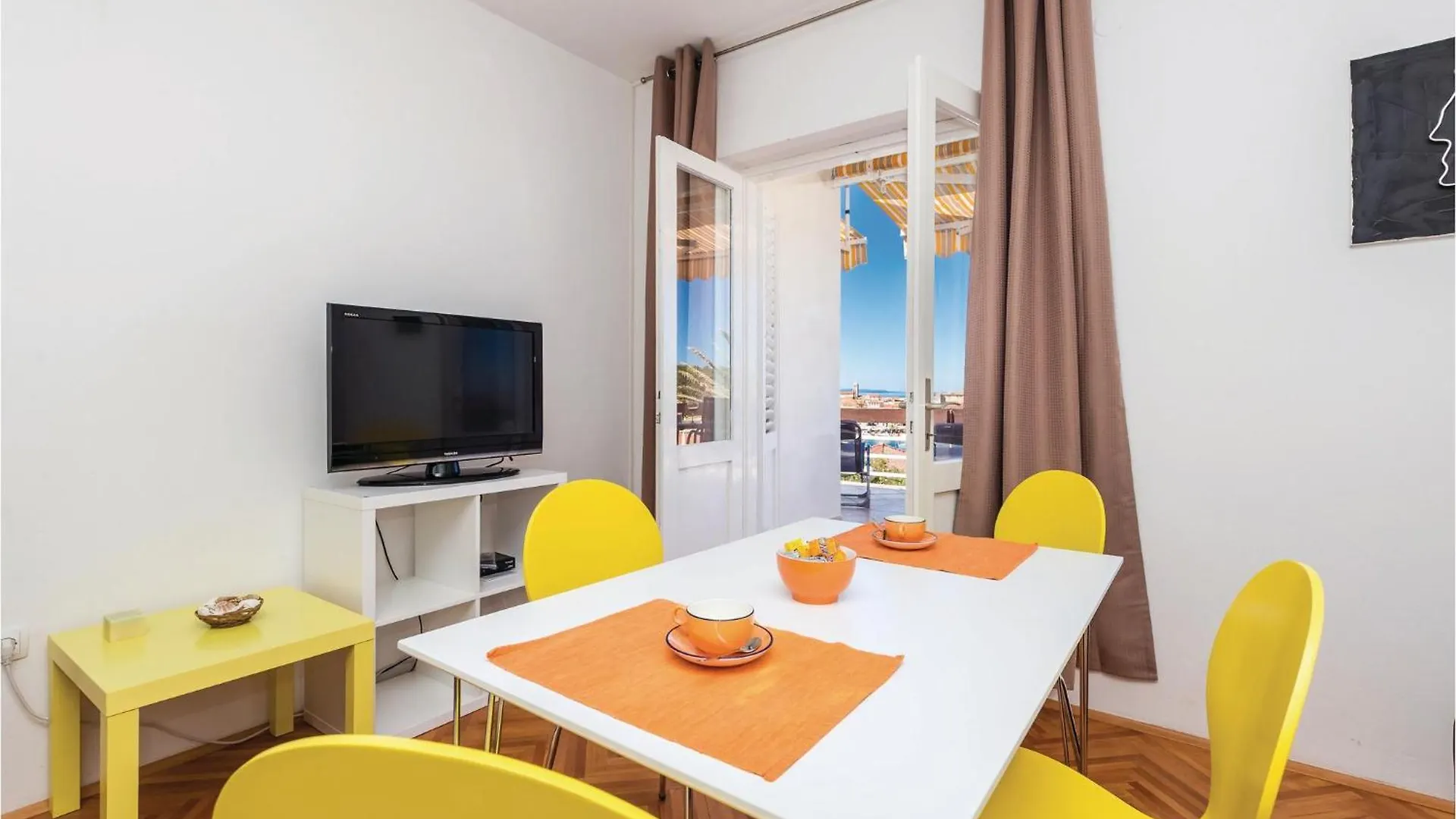 1 Bedroom Amazing Apartment In Banjol
