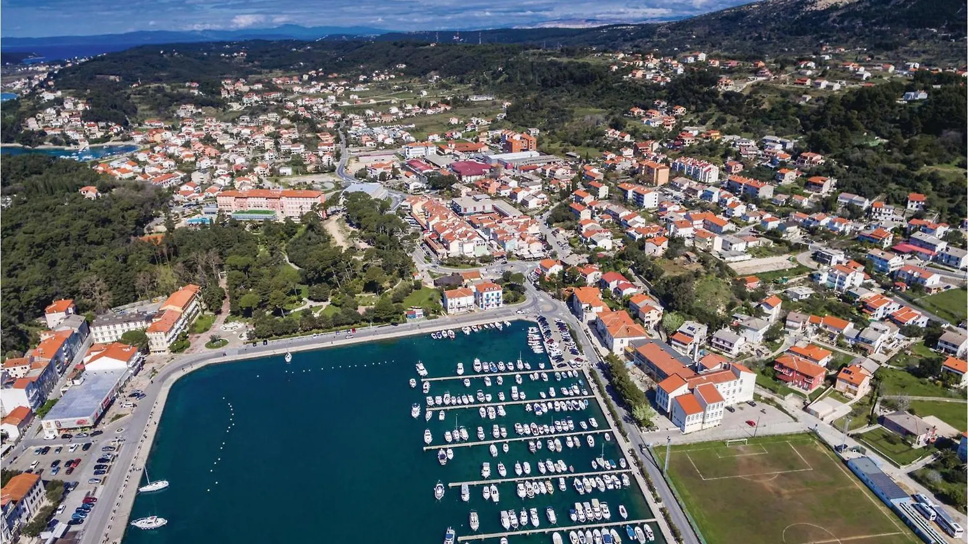 1 Bedroom Amazing Apartment In Banjol